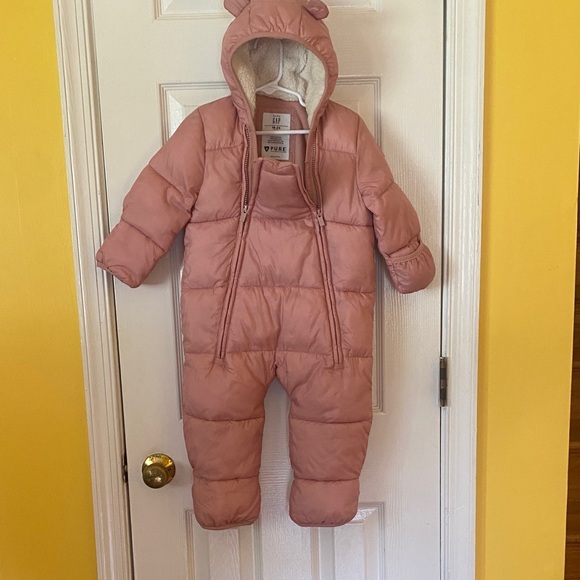 GAP Pink Kids Puffer Snowsuit - Picture 1 of 8